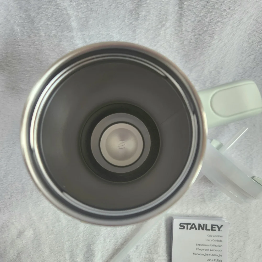 NWT Stanley 40 Oz Quencher H2.0 Tumbler - Mist Limited Edition